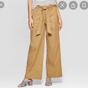 Wide leg pants